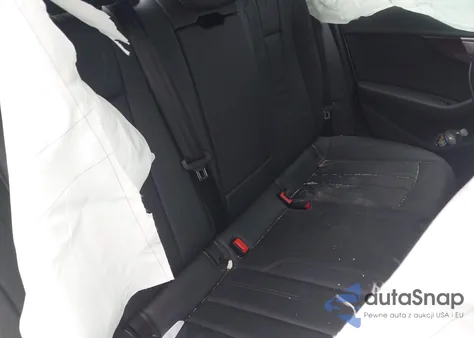 2018 Audi A4 2.0T Premium/2.0T Tech Premium z USA, uszkodzony, nr VIN WAUDNAF46JN005255